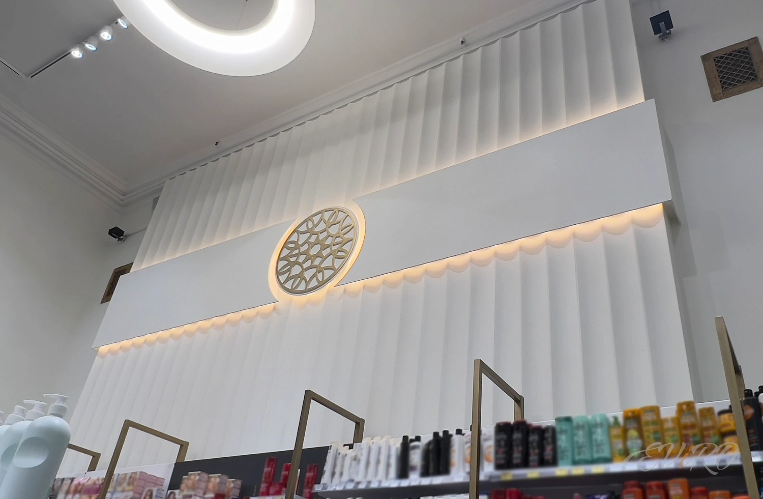 ГУМ: Afina — гипсовая реечная 3D панель для декора интерьера с плавным коннелюрным рельефом